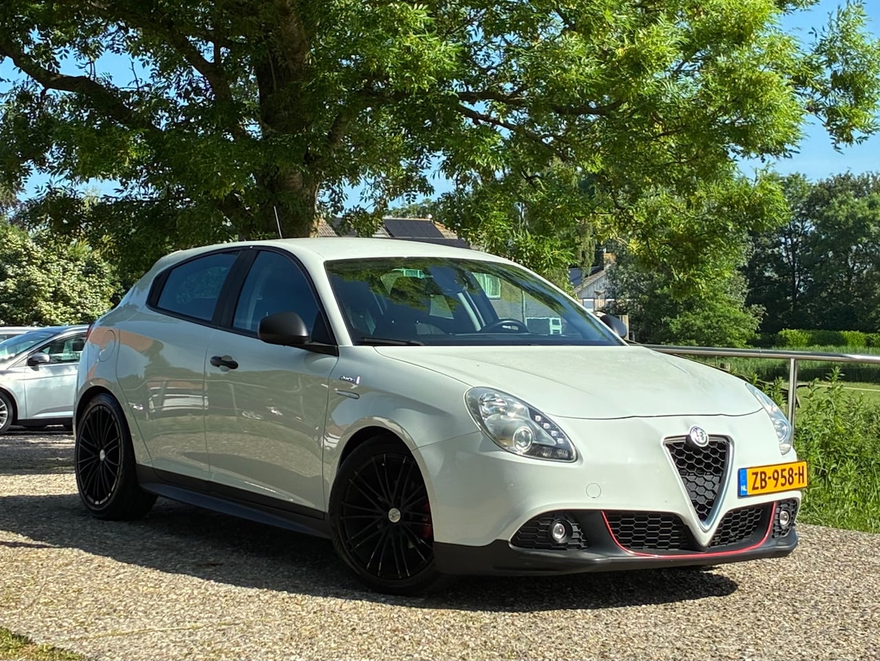 Alfa Romeo Giulietta - 1.4 T Distinctive | Cruise + Clima nu € 5.975,-!!! - AutoWereld.nl