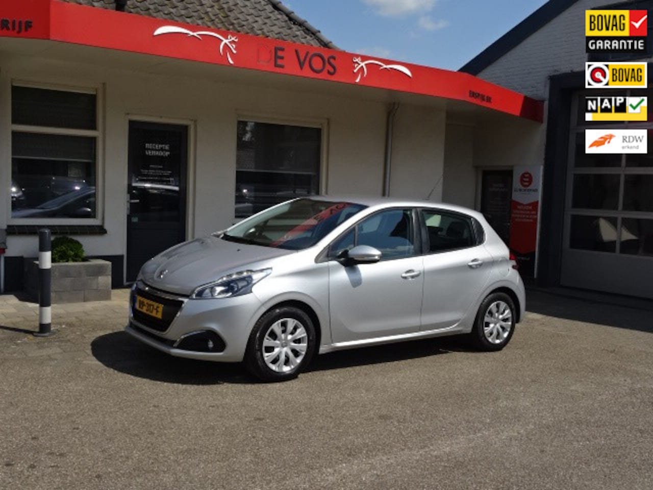 Peugeot 208 - 1.2 PureTech Blue Lion 1.2 PureTech Blue Lion - AutoWereld.nl