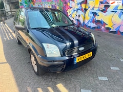 Ford Fusion - 1.4-16V Culture nieuwe distributie riem goed onderhouden auto stereo lang zelfde eigenaar