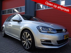 Volkswagen Golf - 1.2 TSI Business Edition 105PK Clima Cruise Navi Camera Half-Leer NL-Auto