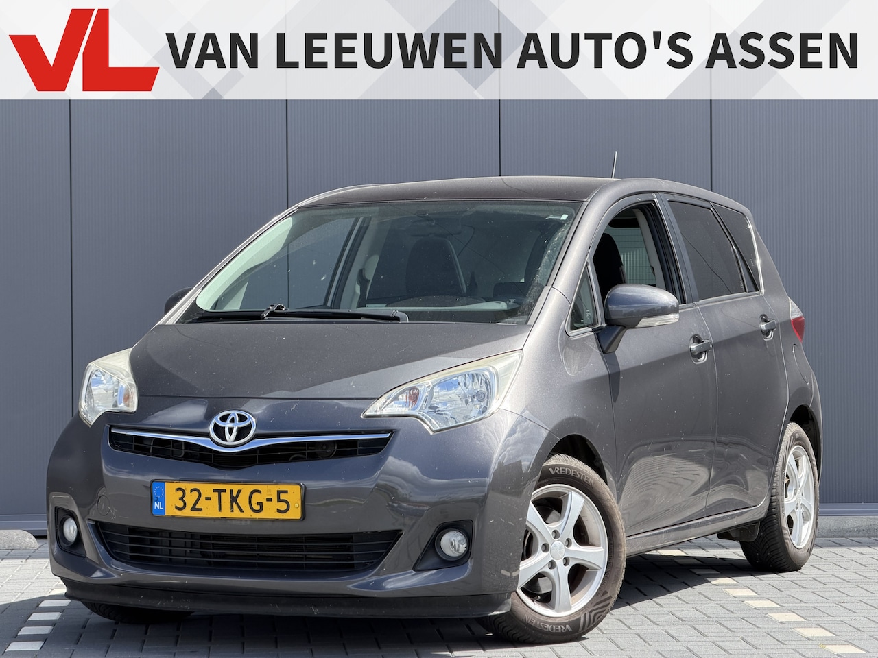 Toyota Verso S - 1.3 VVT-i Aspiration | RIJKLAAR | Climate | Trekhaak | Automaat - AutoWereld.nl