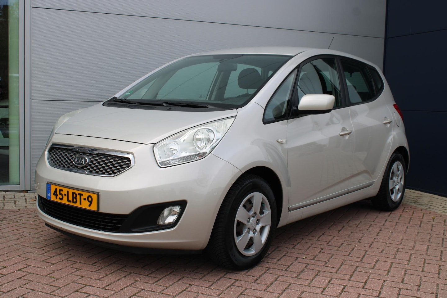 Kia Venga - 1.6 CVVT X-tra 1.6 CVVT X-tra - AutoWereld.nl