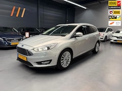 Ford Focus Wagon - 1.5 Titanium CAMERA KEYLESS LED AUTOPARK NAP NL AUTO