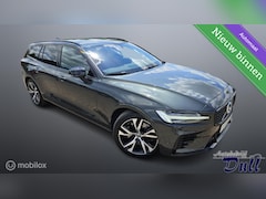 Volvo V60 - 2.0 T6 Plug-in hybrid AWD Plus Dark Long Range