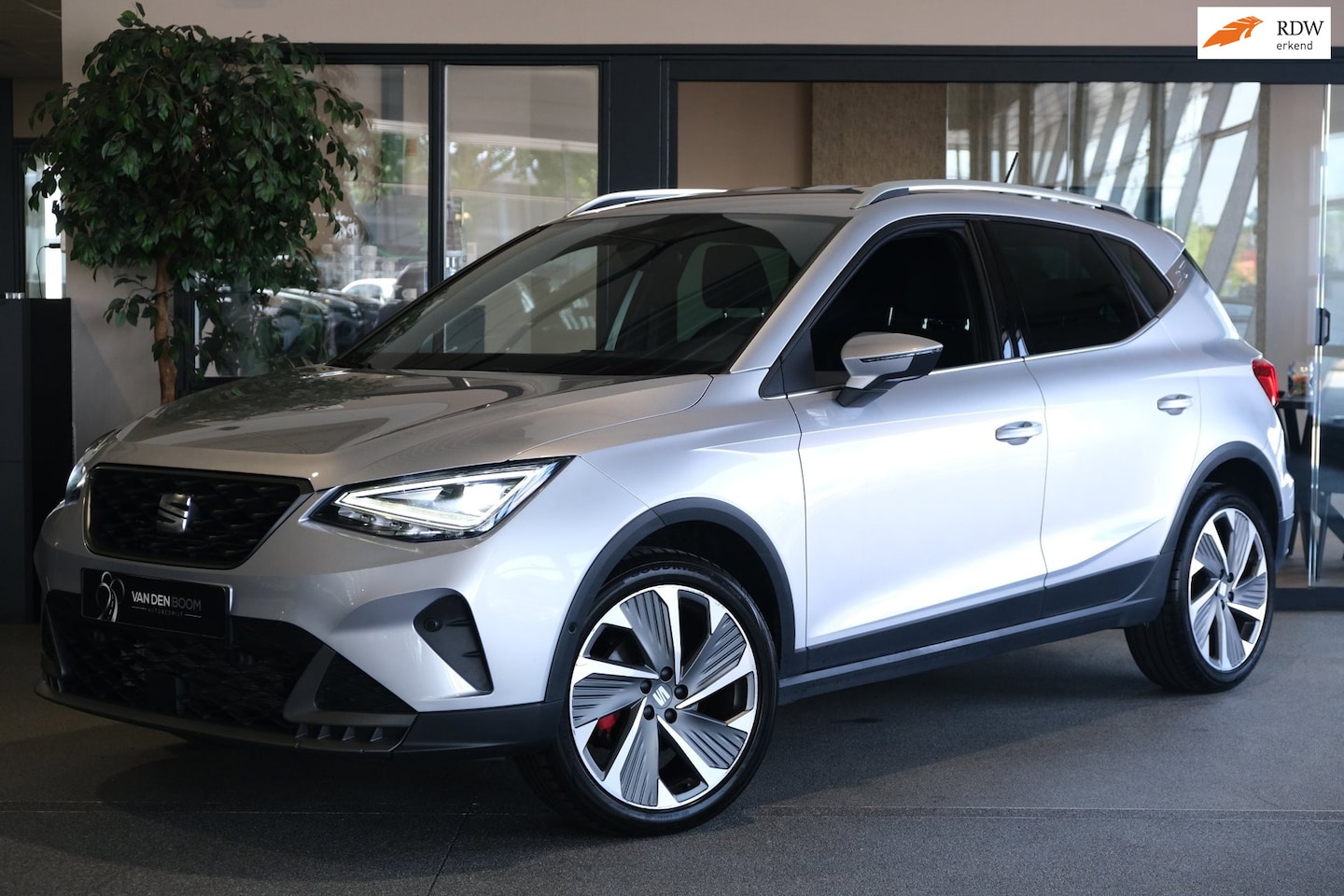 SEAT Arona - 1.0 TSI FR DSG Virtual Navi Led Cam Acc Pdc - AutoWereld.nl