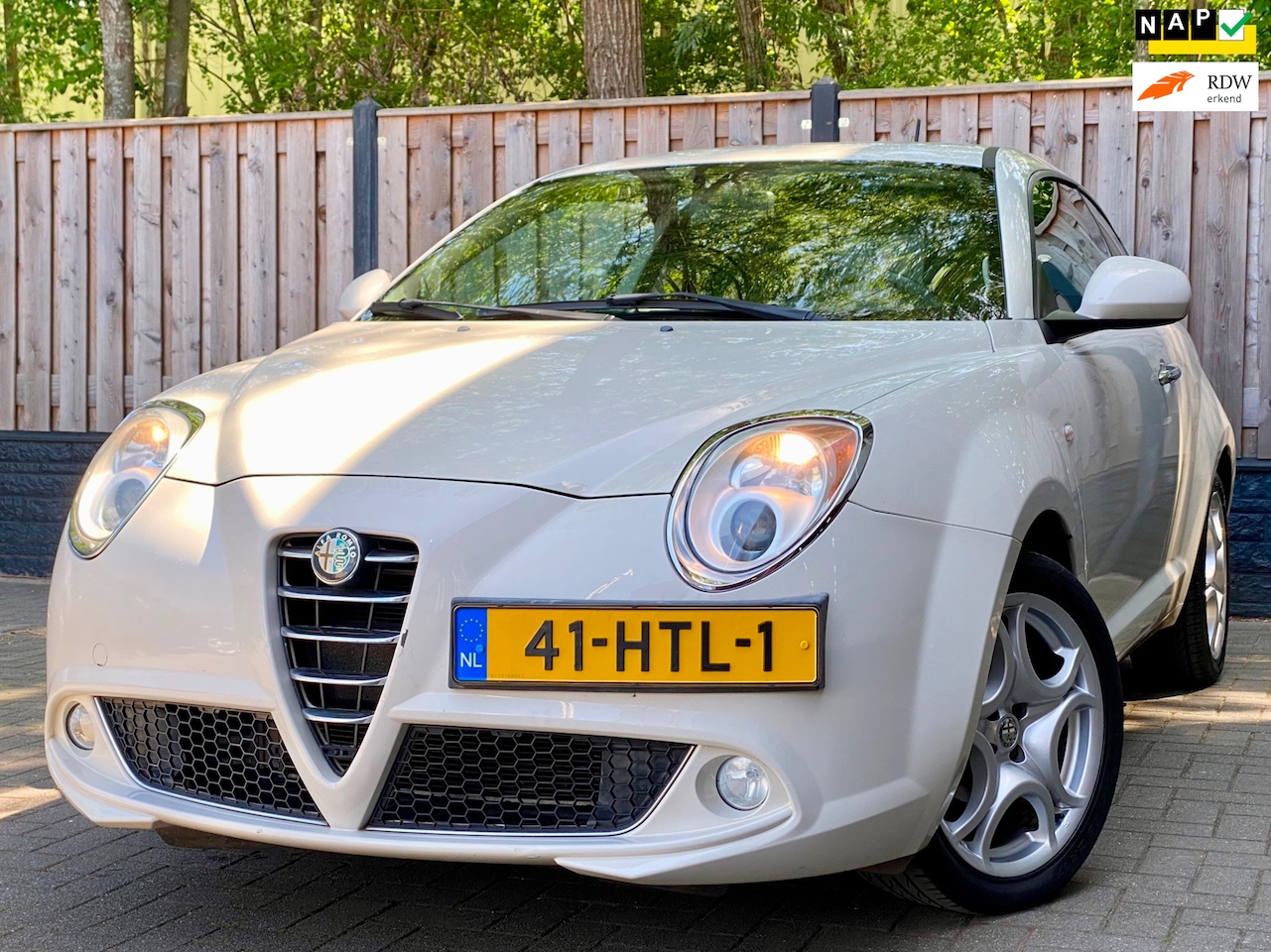 Alfa Romeo MiTo - 1.4 Progression NL Auto I APK I AIRCO I LED I LM Velgen I NETTE AUTO - AutoWereld.nl