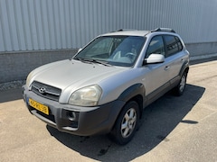 Hyundai Tucson - 2.0i Dynamic