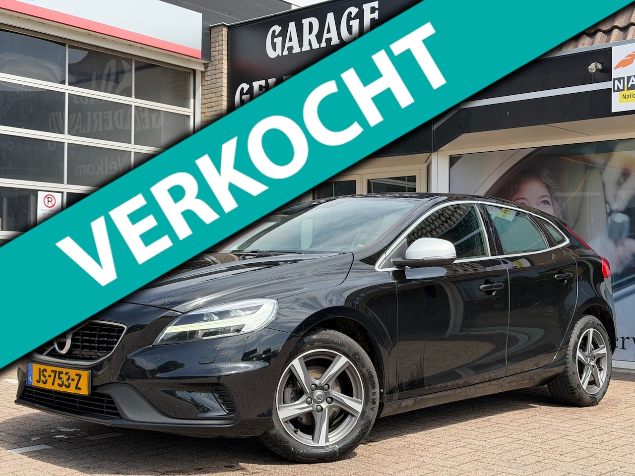 Volvo V40 - 2.0 D2 R-Design | Leder/Alcantara | Cruise | Climate | Navi | Iso | Full-option - AutoWereld.nl