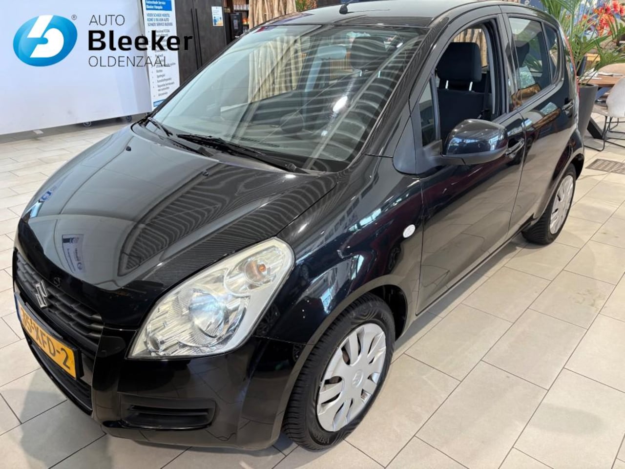 Suzuki Splash - 1.0 Vvt Comfort Airco Net beurt /apk gehad NL-auto! - AutoWereld.nl