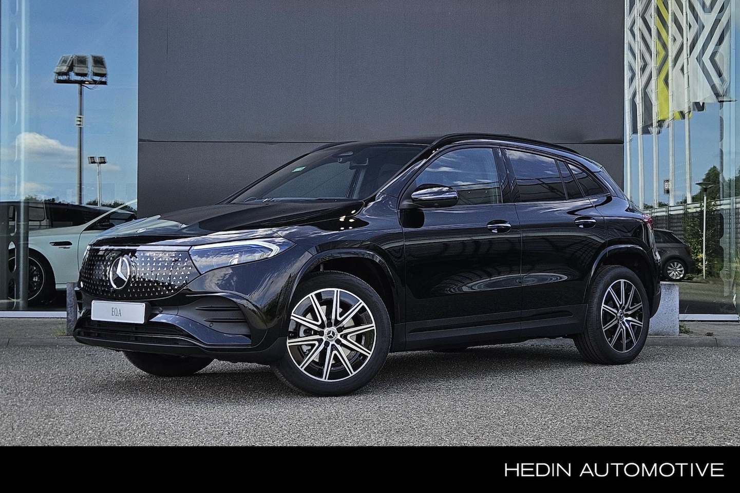 Mercedes-Benz EQA - EQA 250+ Business Solution AMG Limited | Nightpakket | Winterpakket - AutoWereld.nl