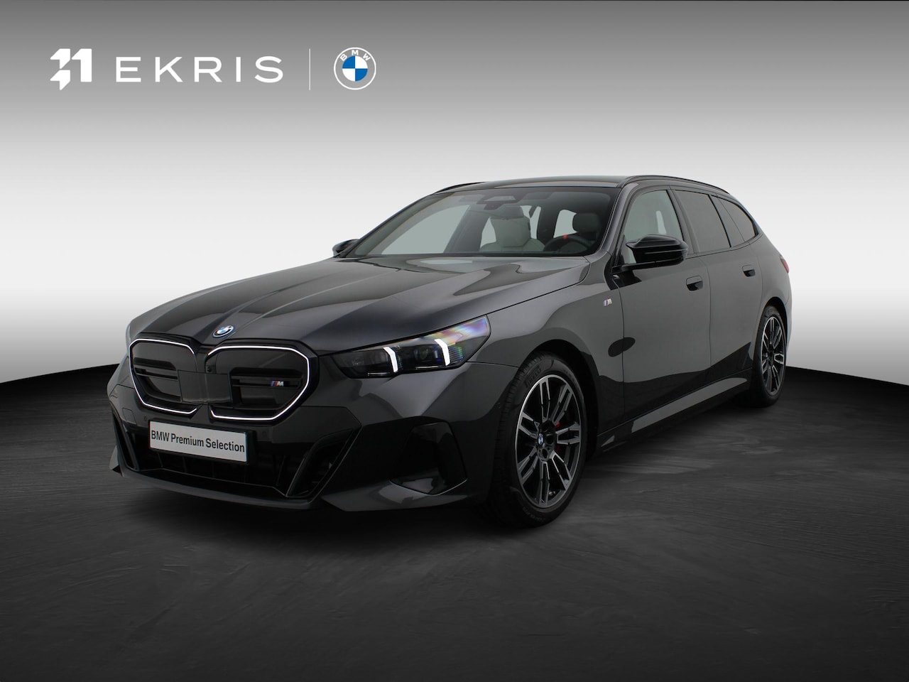 BMW i5 Touring - M60 xDrive M Sportpakket Pro | Innovation Pack | Travel Pack | Comfort Pack | Adaptief ond - AutoWereld.nl