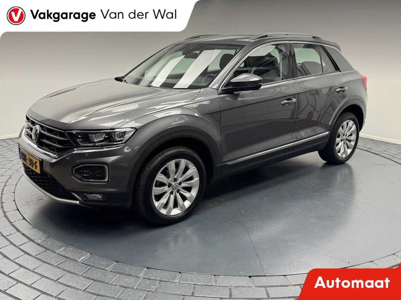 Volkswagen T-Roc - 1.5 TSi Sport Automaat-Trekhaak-Navigatie-Camera-Carplay-Adapt.Cr.contr-Clima-Parkeersenso - AutoWereld.nl