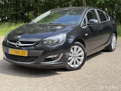 Opel Astra - 1.4 Turbo Edition