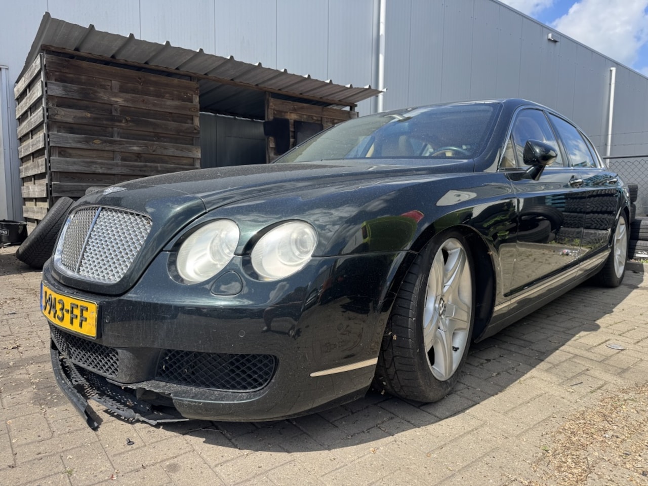 Bentley Continental Flying Spur - 6.0 W12 2005 Diefstalschade - AutoWereld.nl