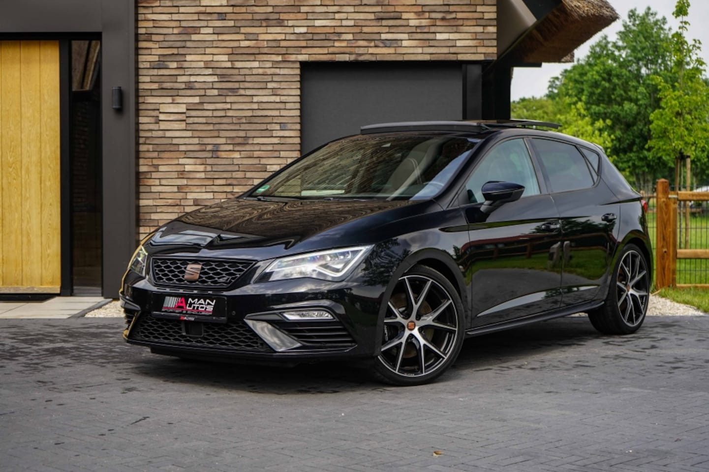 SEAT Leon - Cupra 290 Pano/ACC/DCC/Beats/Virtual/Schalen/Ultimate - AutoWereld.nl