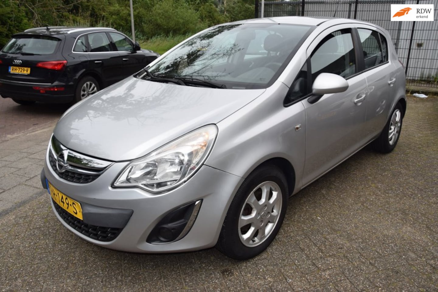 Opel Corsa - 1.2-16V Design Edition 1.2-16V Design Edition - AutoWereld.nl