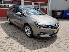 Opel Astra Sports Tourer - 1.4 150 PK | Business+ | Stoelverwarming | Stuurwielverwarming | Navigatie |