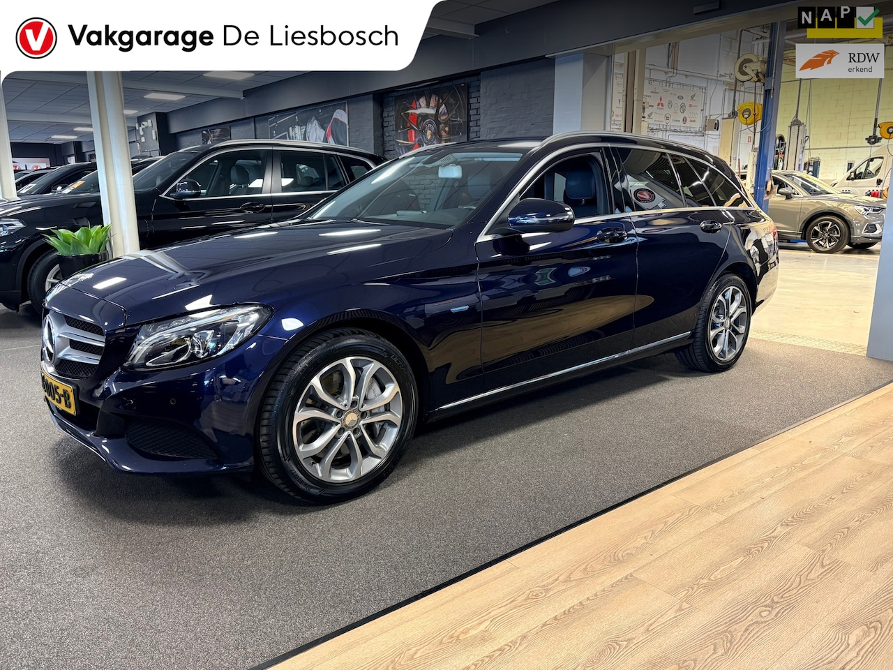 Mercedes-Benz C-klasse Estate - 350 e Lease Edition / sfeer verlichting / camera / trekhaak - AutoWereld.nl