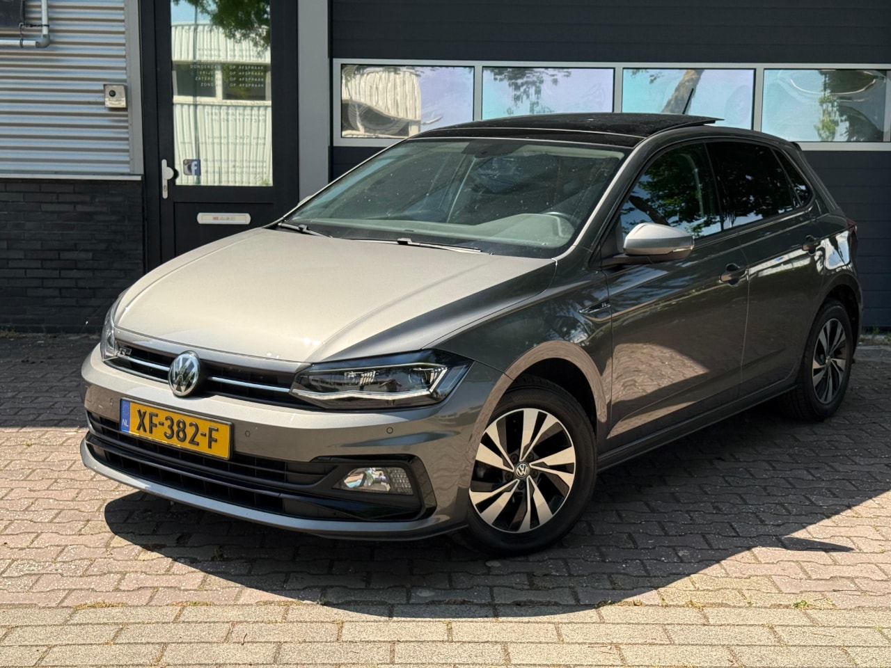 Volkswagen Polo - R-Line Pano Beats Led Nederlands - AutoWereld.nl