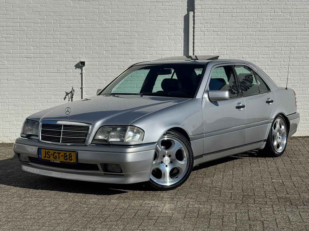 Mercedes-Benz C-klasse - 280 C36 3.6 Brabus uitvoering Leder Nieuwe Apk Schuifdak - AutoWereld.nl