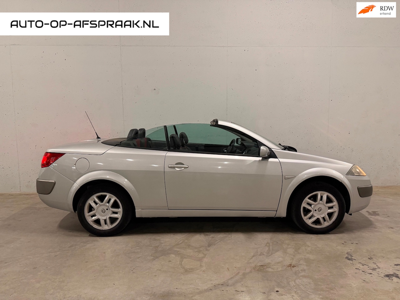 Renault Mégane coupé cabriolet - 1.6-16V Automaat Leer Apple Navi - AutoWereld.nl