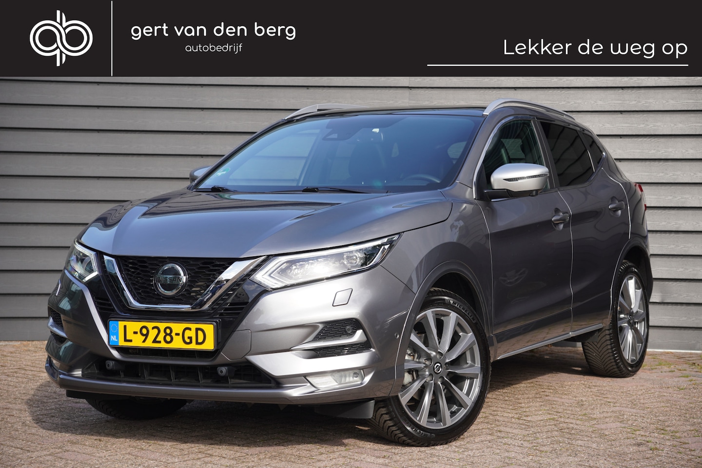 Nissan Qashqai - 1.3 DIG-T Tekna + - PANODAK - TREKHAAK - LEDER - BOSE - 360 CAMERA - KEYLESS - - AutoWereld.nl