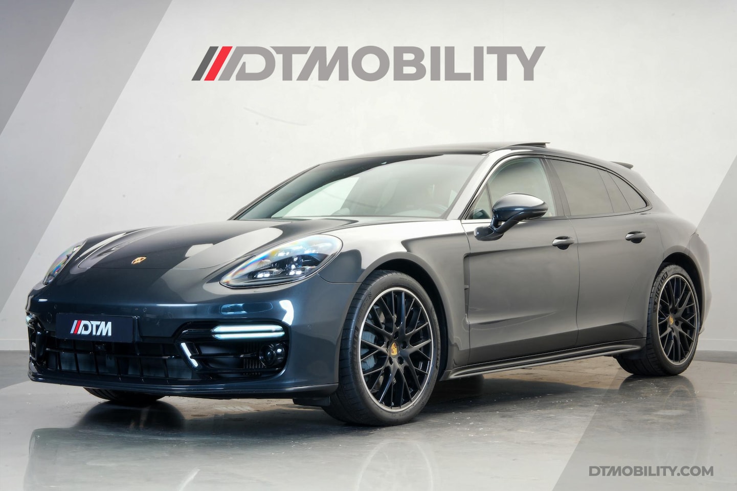 Porsche Panamera Sport Turismo - 2.9 4S | Chrono & Design | Carbon | Burmester | Nachtzicht | - AutoWereld.nl