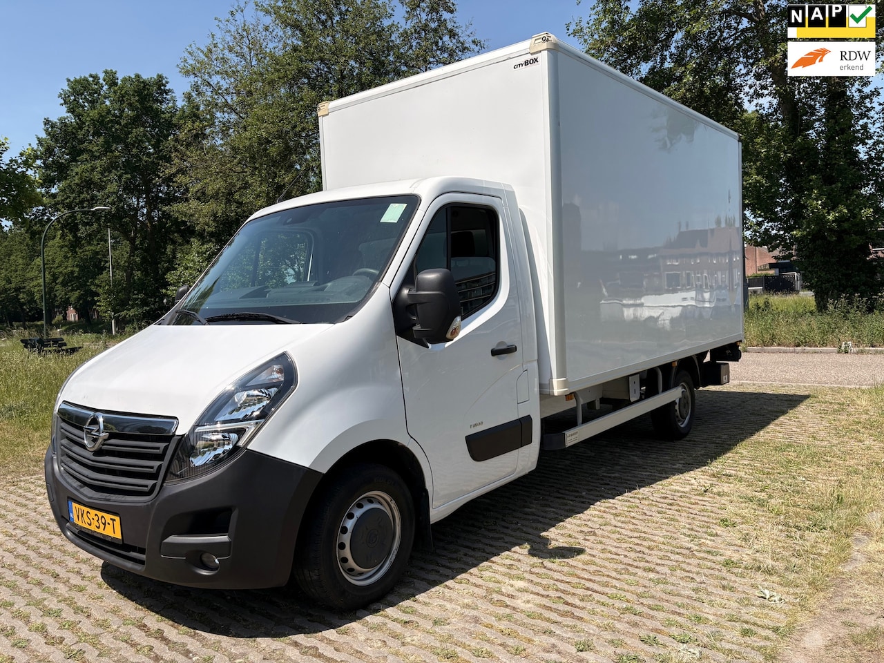 Opel Movano - 2.3 Turbo L3H1 - bakwagen - airco - cruise control - nette bus - AutoWereld.nl