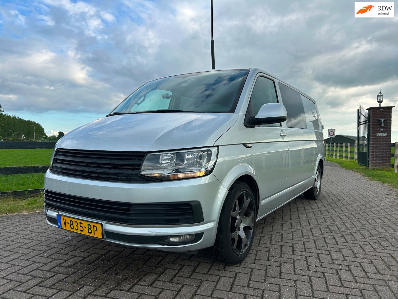 Volkswagen Transporter - 2.0 TDI L2H1 DC Comfortline Plus 2.0 TDI L2H1 DC Comfortline Plus DSG - AutoWereld.nl