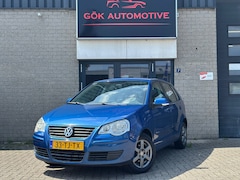 Volkswagen Polo - 1.4-16V Optive / Airco / 5 Deurs / Elekt Ramen & Spiegels / LM Velgen