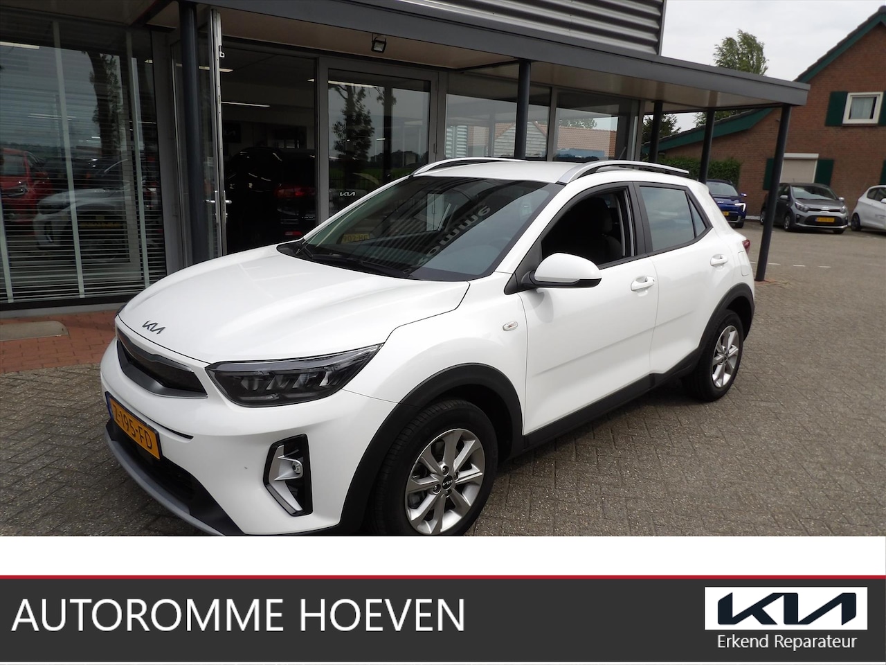 Kia Stonic - 1.0 Turbo MHEV DynamicLine 22.000km Org. Ned. - AutoWereld.nl