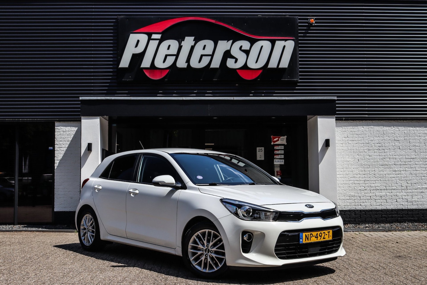 Kia Rio - 1.0 TGDI First Edition NAP CAMERA KEYLES TREKHAAK - AutoWereld.nl