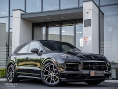 Porsche Cayenne - 3.0 E-Hybrid / 1st Owner / CLANCK / TECHART / 18-Way / Pano