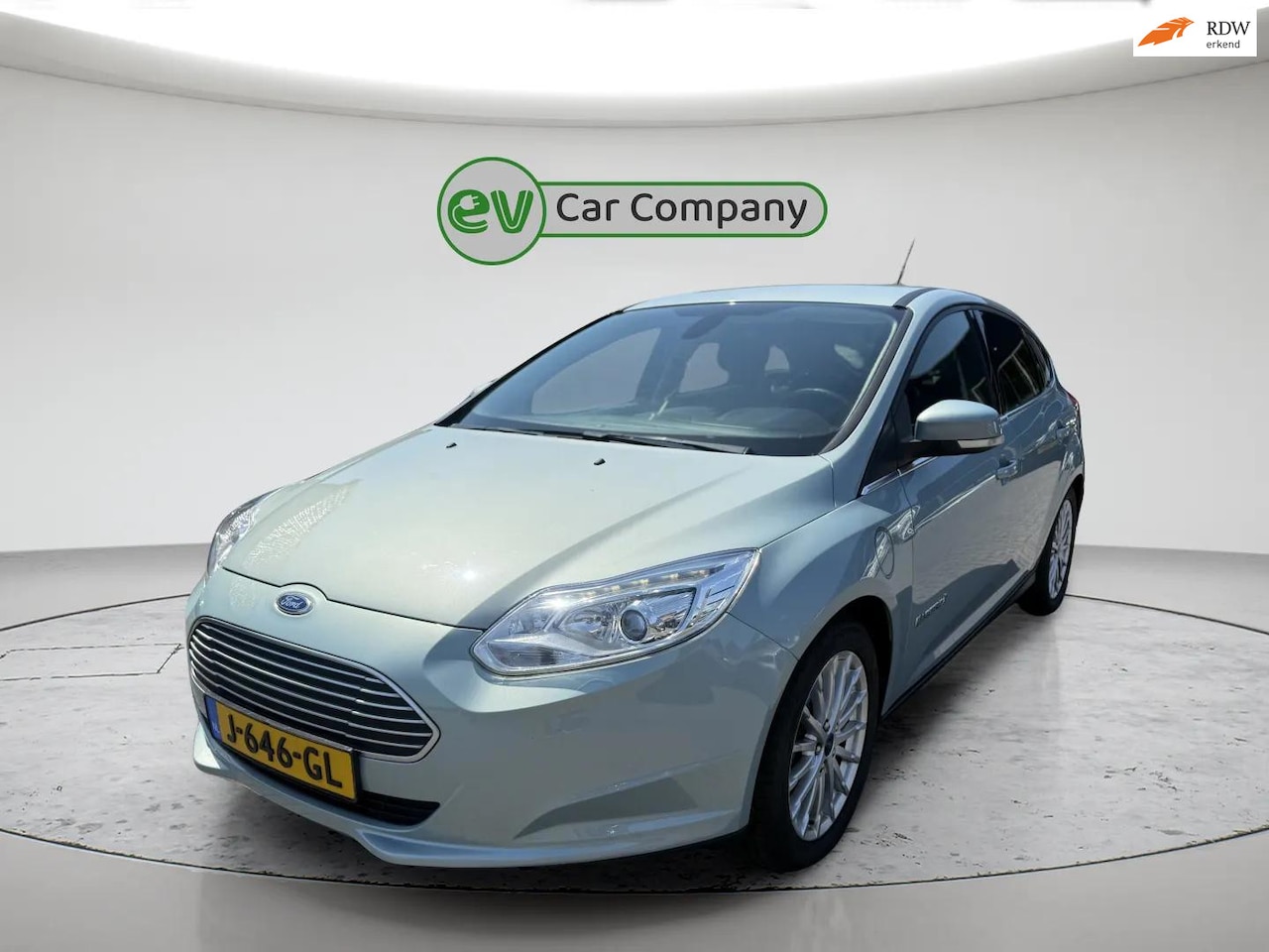 Ford Focus - Titanium Electric | Cruise Control | Navigatie | Climate Control | Parkeersensoren - AutoWereld.nl
