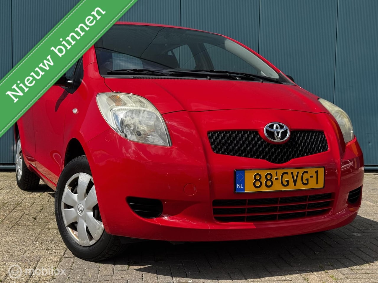 Toyota Yaris - 1.0 VVTi + 5Drs 1ste Eigenaar Dealer Onderhouden APK 21-05-2027 - AutoWereld.nl