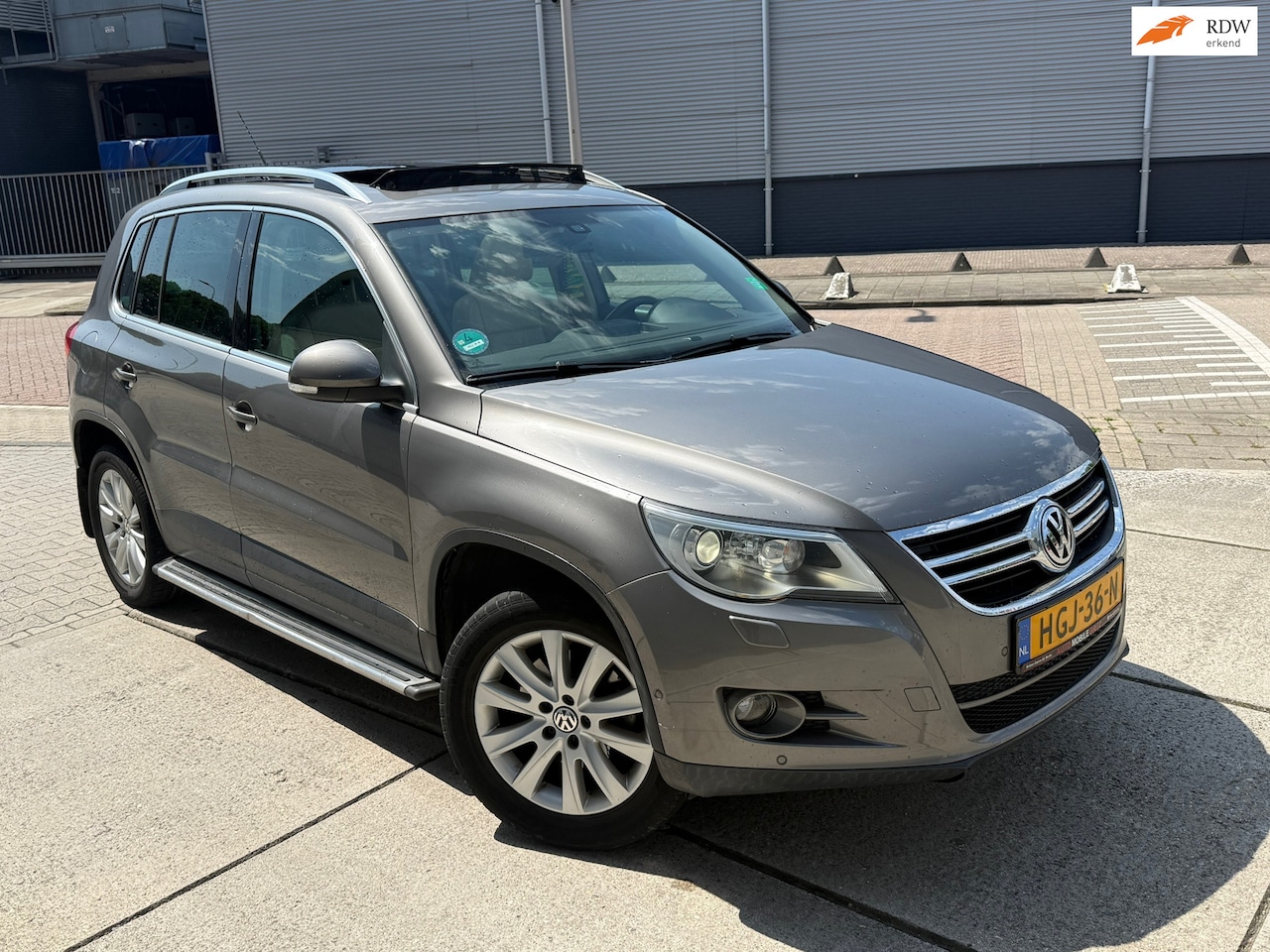 Volkswagen Tiguan - 2.0 TSI Track&Field 4Motion AUTOMAAT LEER Panorama NEW APJ - AutoWereld.nl