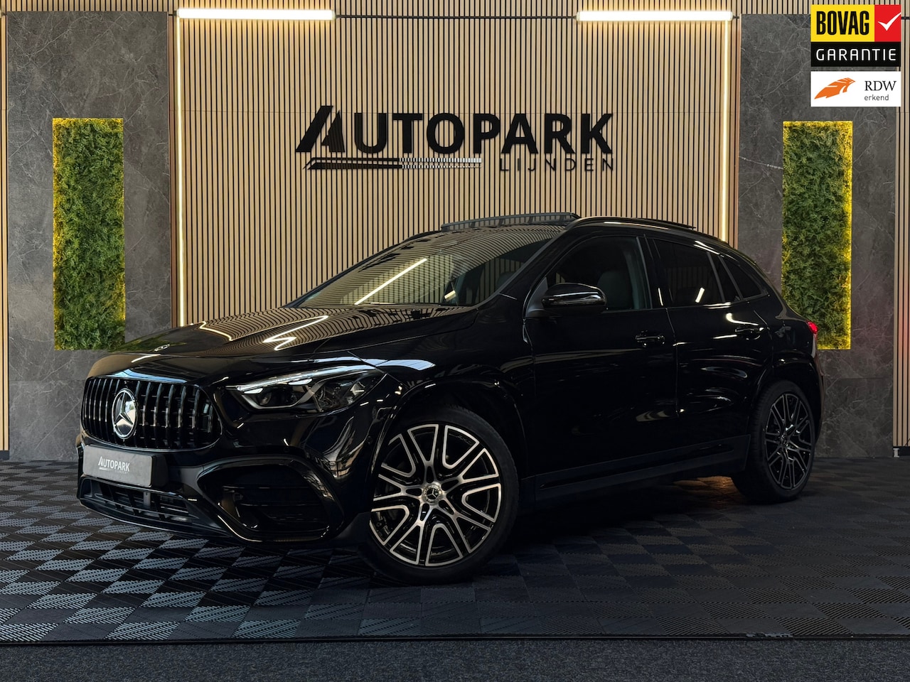 Mercedes-Benz GLA-Klasse - 200 AMG Line PANO|KEYLESSS|CARPLAY|CAMERA|FEERVERLICHTING|FABRIEKSGARANTIE|20INCH - AutoWereld.nl