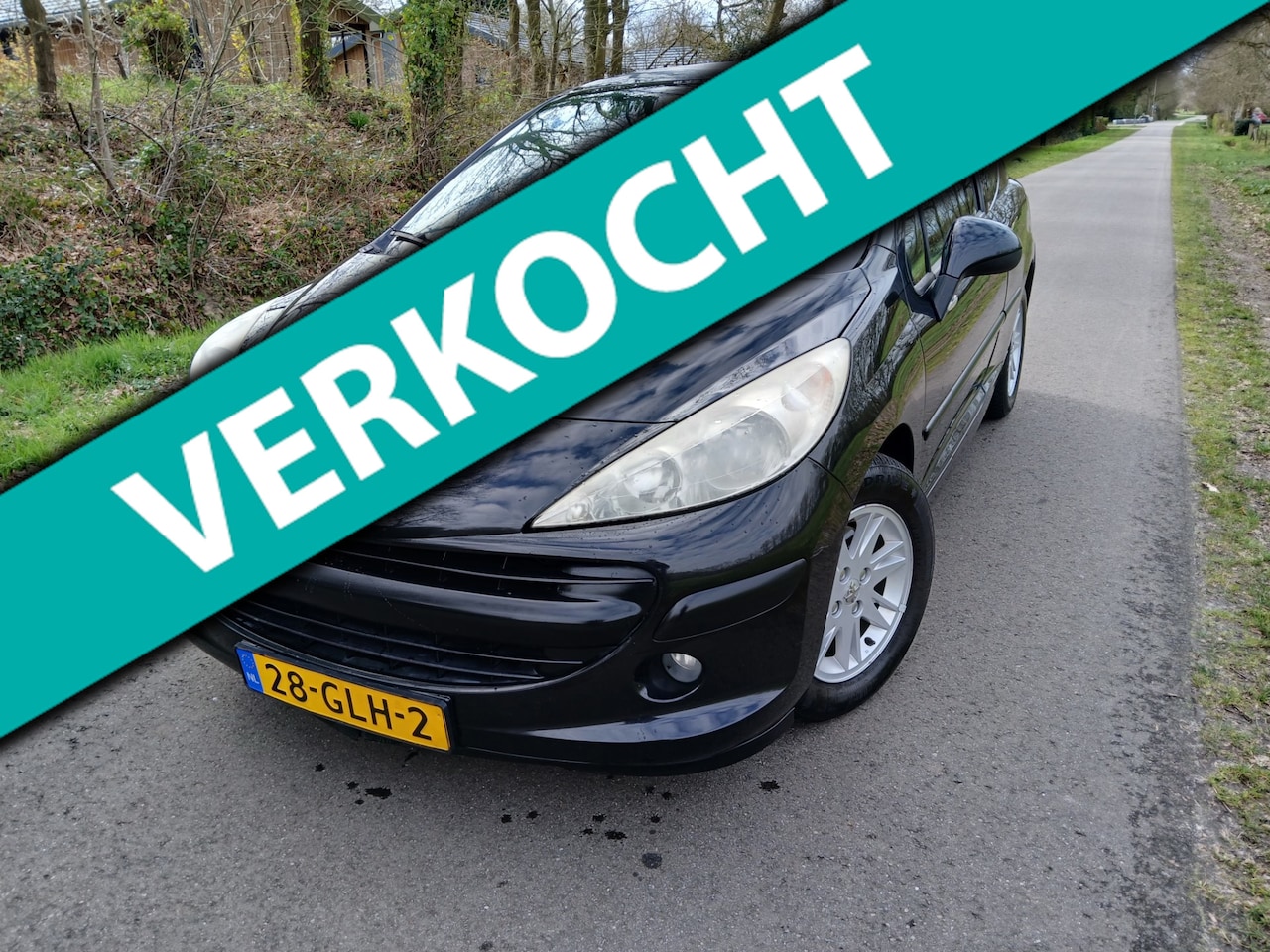 PEUGEOT 207
