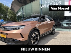 Opel Grandland - 1.6 Turbo Plug-in-Hybrid Ultimate | Lederen bekleding | Trekhaak | Demo beschikbaar vanaf
