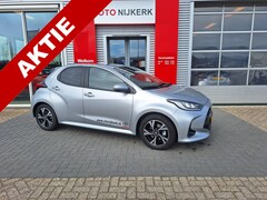 Toyota Yaris - 1.5 Hybrid 115 Dynamic met Comfort Pack*Zomeraanbieding gratis trekhaak