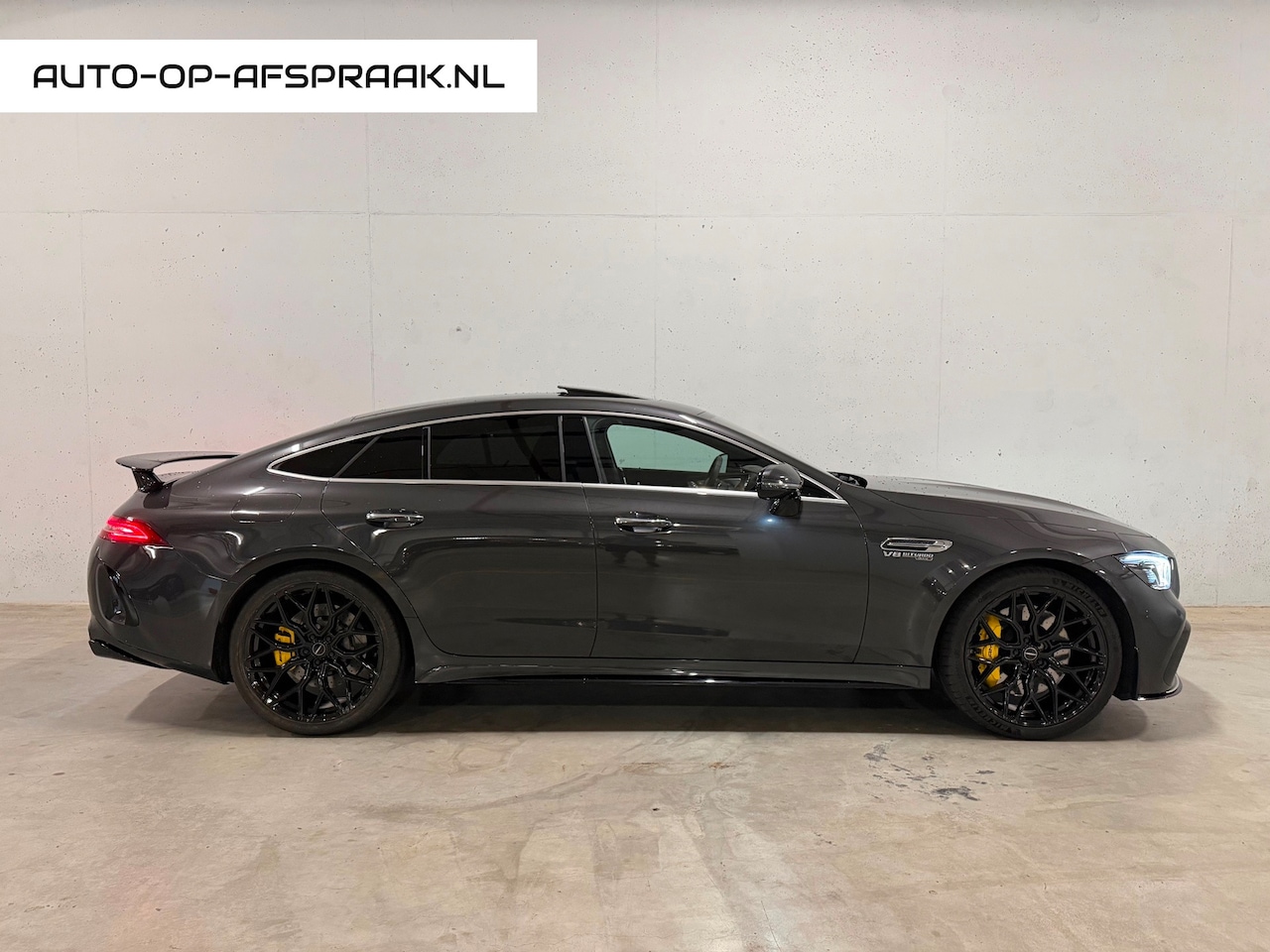 Mercedes-Benz AMG GT 4-Door Coupe - AMG 63 S 4MATIC Burmester Dak Sfeer - AutoWereld.nl