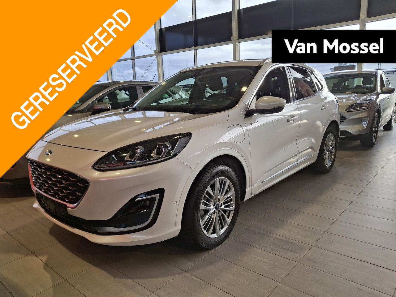 Ford Kuga - 2.5 PHEV Vignale Trekhaak - winter pack - leren bekleding - AutoWereld.nl