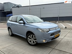 Mitsubishi Outlander - 2.0 PHEV Instyle DAK AUTOMAAT APK LEER AUTOMAAT