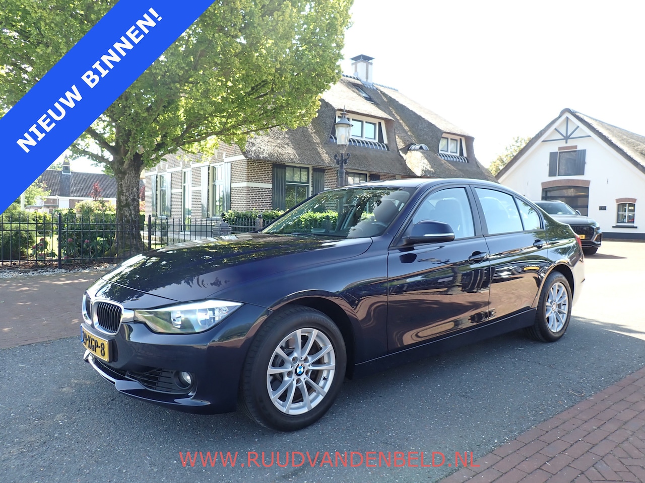 BMW 3-serie - 320i Executive AUTOMAAT !! NL-AUTO !! NAVIGATIE/BLUETOOTH/CRUISE - AutoWereld.nl