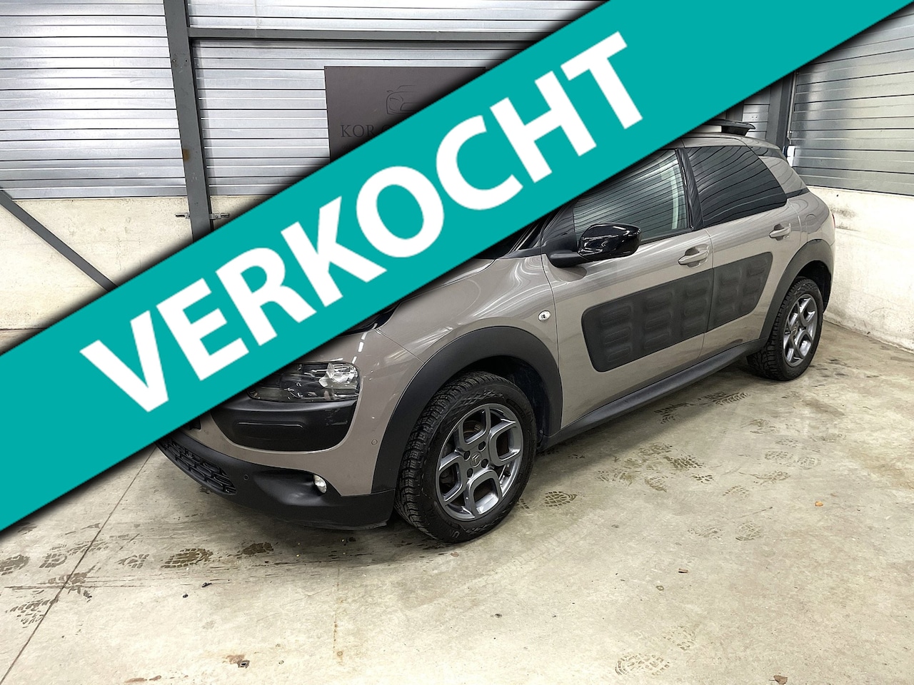 Citroën C4 Cactus - 1.2 PureTech Shine 1ste eigenaar navi camera - AutoWereld.nl