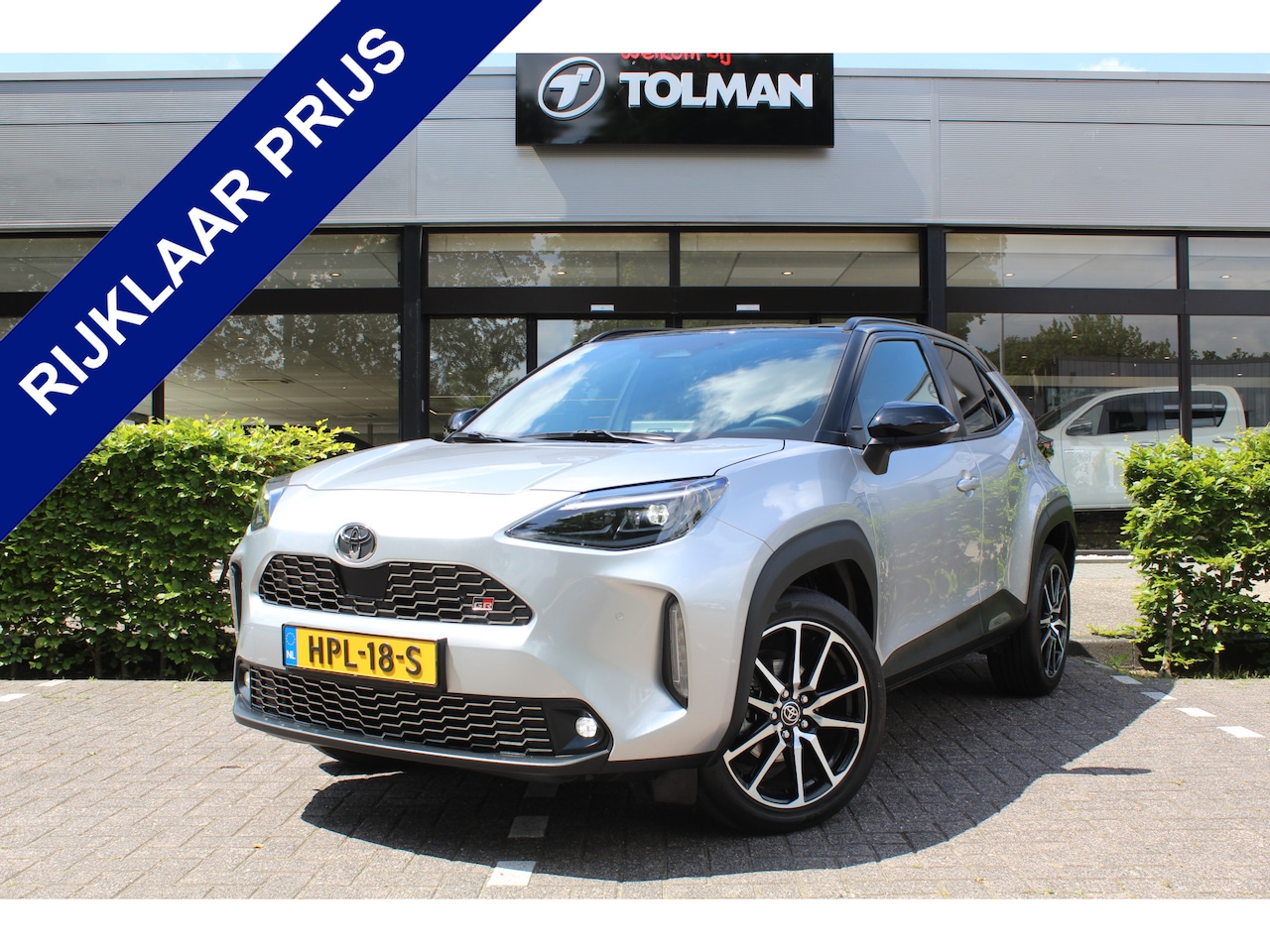 Toyota Yaris Cross - 1.5 Hybrid 130pk GR SPORT Bi-Tone | Rijklaar | Trekhaak | JBL | HUD | PDC | Navi | Stoel/S - AutoWereld.nl