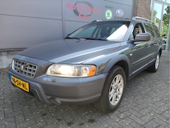 Volvo XC70 - 2.5 T Summum Trekhaak - Leder - Schuif/Kanteldak - Nieuwe APK - NL auto