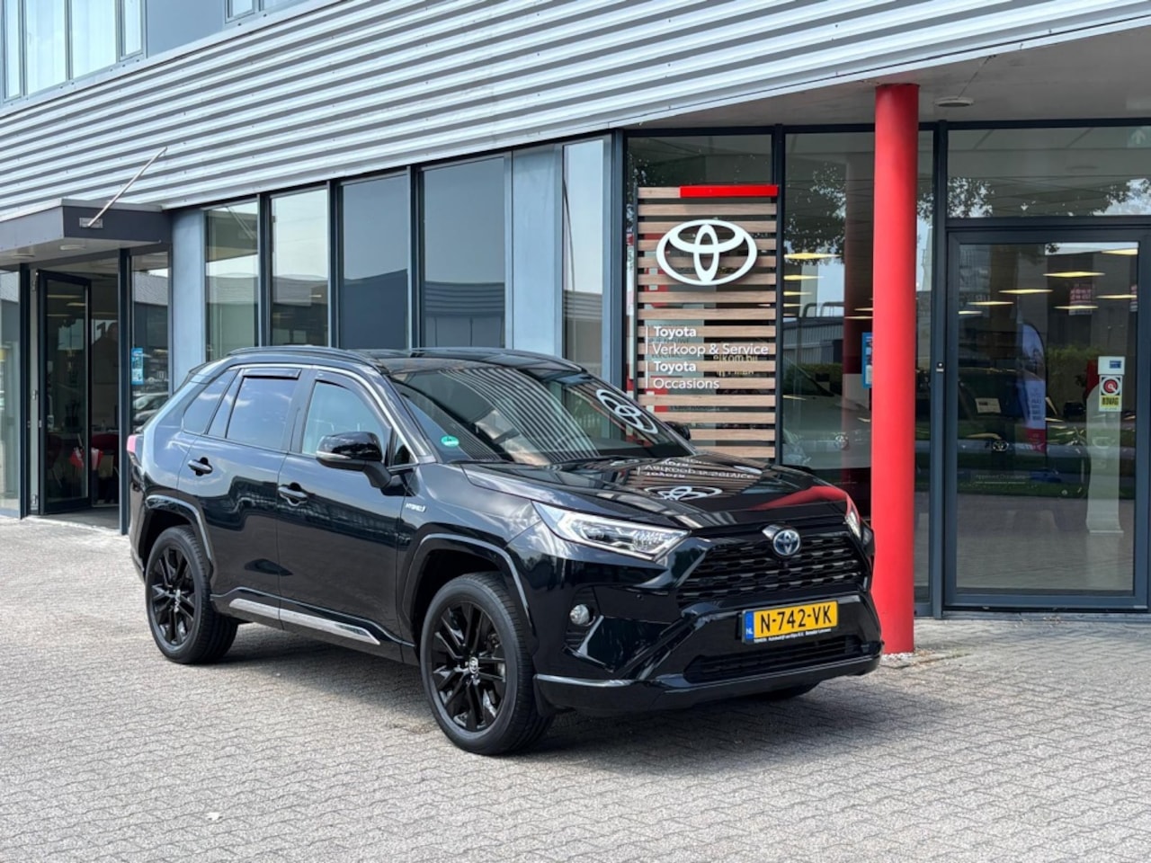 Toyota RAV4 - 2.5 Hybrid Black Ed. | Nav | Elek.a.klep | Premium audio | Lage - AutoWereld.nl