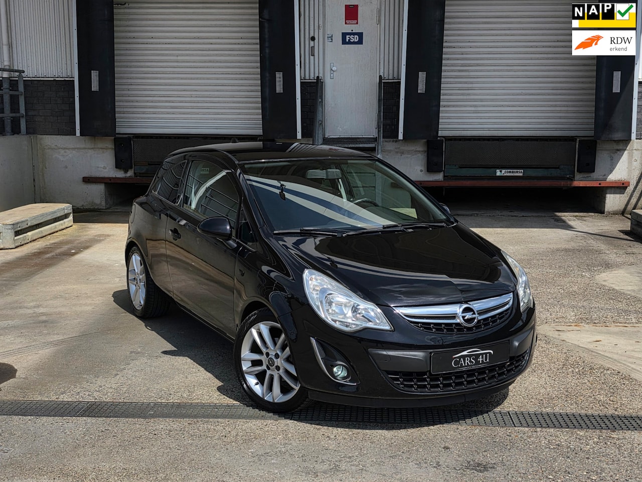 Opel Corsa - 1.4-16V Color sport Edition - AutoWereld.nl
