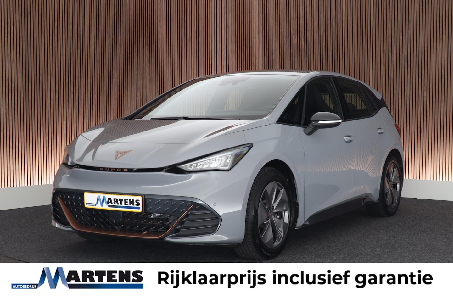 CUPRA Born - Essential 204pk 62 kWh Carplay Parkeersensoren - AutoWereld.nl